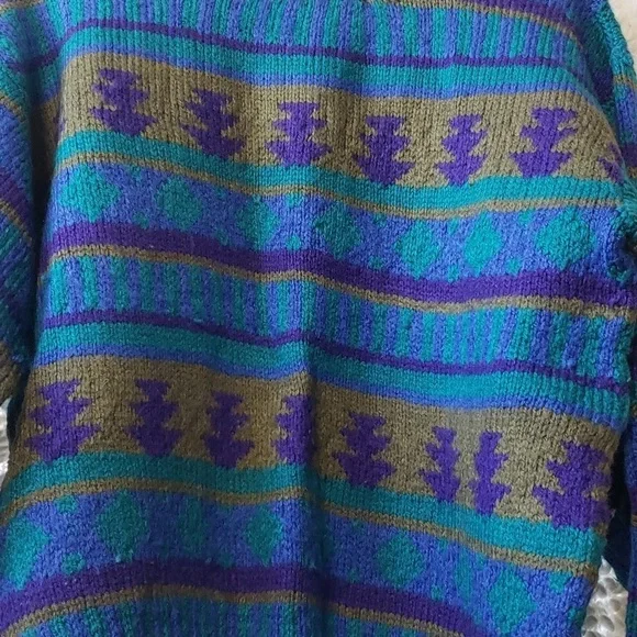 Vintage handmade knit sweater with geometric shapes medium - Picture 4 of 8